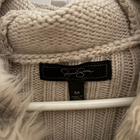 Jessica Simpson Plush Faux Fur Zip Vest in Ivory and Taupe - Picture 2 of 5